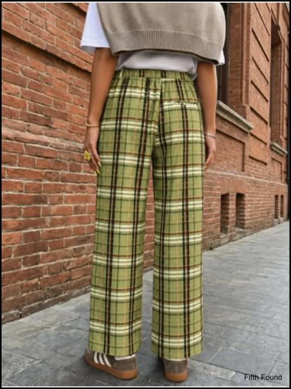 Wide Leg Palazzo Pants with Elastic Waist and Plaid Pattern